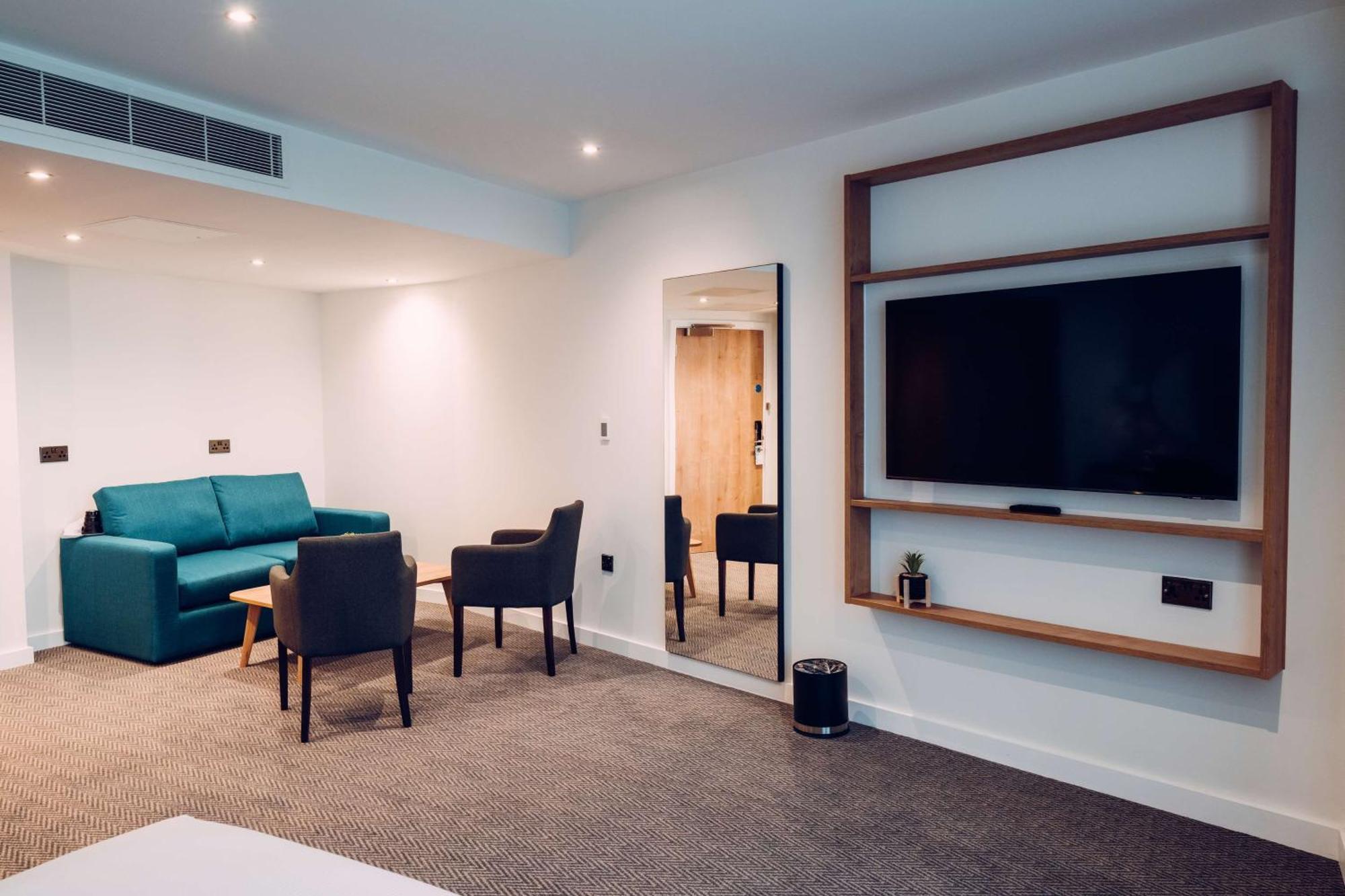 Hilton Garden Emirates Old Trafford Hotel