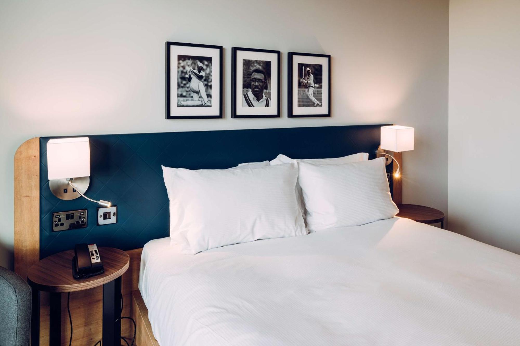 Hilton Garden Emirates Old Trafford Hotel 4*